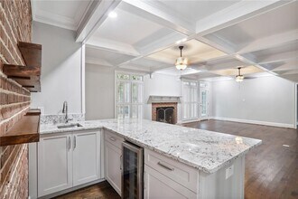 8900 River Trace Dr in Duluth, GA - Building Photo - Building Photo