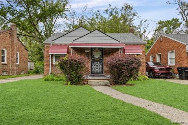 18697 Sunderland Rd in Detroit, MI - Building Photo - Building Photo