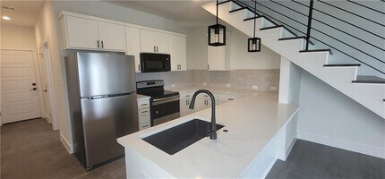 21206 Portsmouth Cove in Lago Vista, TX - Building Photo - Building Photo