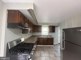 1625-1627 Rhawn St in Philadelphia, PA - Building Photo