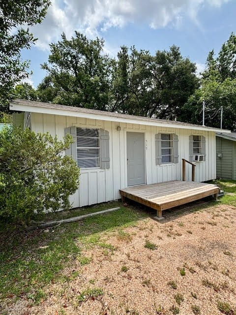 property at 519 McGuire Ln