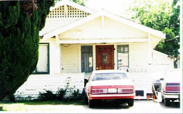 360 Moorpark Ave in Moorpark, CA - Foto de edificio - Building Photo