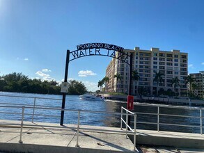 3212 NE 12th St in Pompano Beach, FL - Building Photo - Building Photo