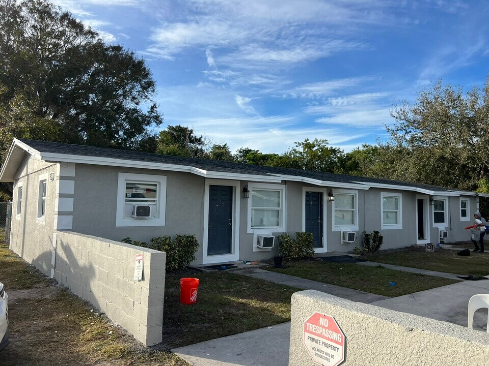 2570 42nd St in Vero Beach, FL - Building Photo
