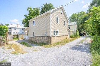 623 1/2 Virginia Ave in Martinsburg, WV - Building Photo - Building Photo
