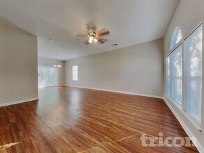 62 Sweet Thorne Cir in Irmo, SC - Foto de edificio - Building Photo