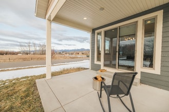 3301 S 27th Ave in Bozeman, MT - Foto de edificio - Building Photo