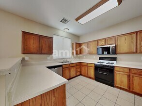 5934 Bushra Ct in Las Vegas, NV - Building Photo - Building Photo