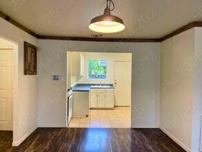 166 Fargo Ave in San Antonio, TX - Building Photo - Building Photo