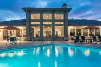 Canyon Ridge at Napa Junction in American Canyon, CA - Foto de edificio - Building Photo