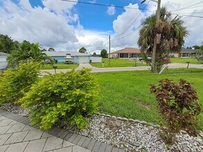 213 Hightower Ave S in Lehigh Acres, FL - Building Photo - Building Photo