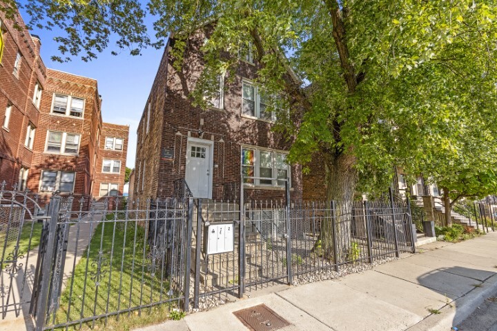 2939 N Kedzie Ave in Chicago, IL - Building Photo