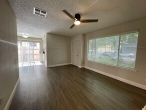2113 O St in Sacramento, CA - Building Photo - Building Photo