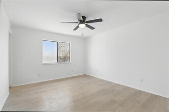 1329 Steinburg Ln in Fort Worth, TX - Building Photo - Building Photo