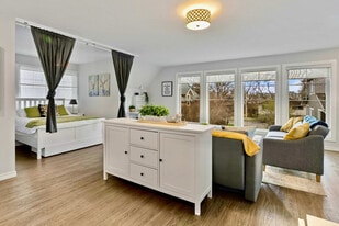 74 Elma St W in Okotoks, AB - Building Photo