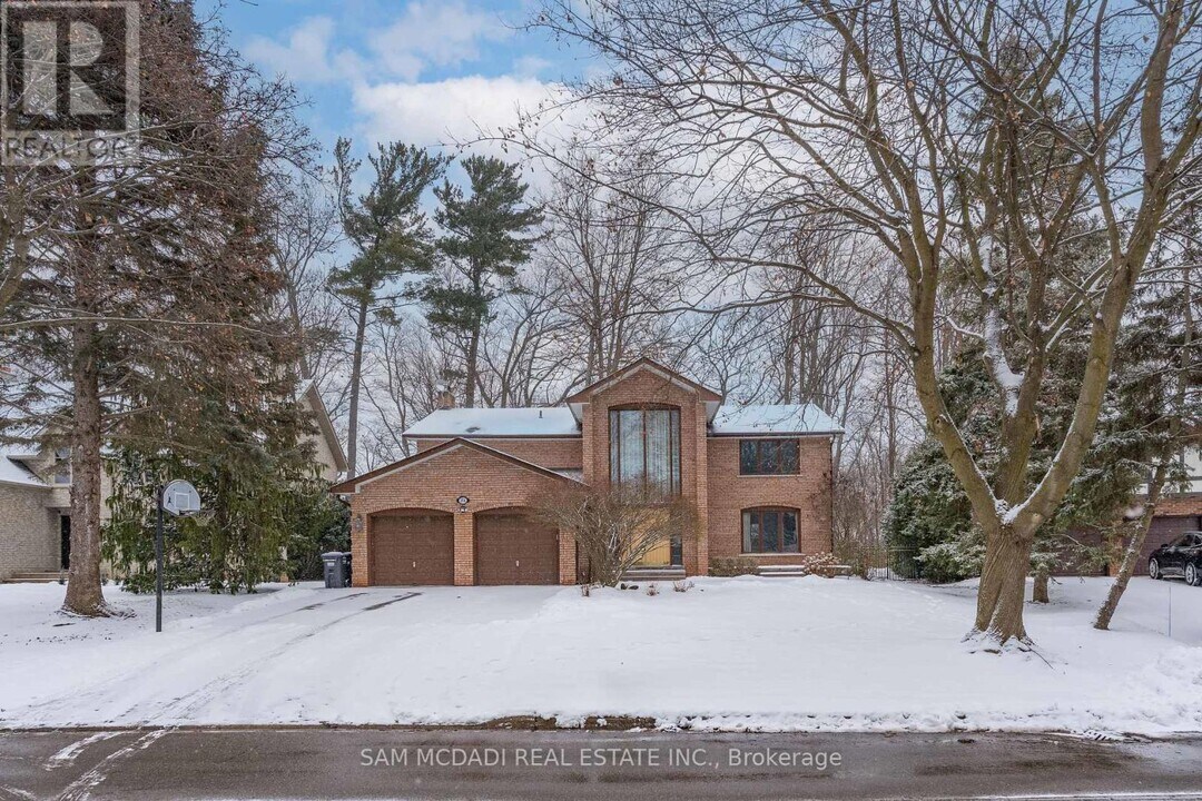 1836 Friar Tuck Ct in Mississauga, ON - Building Photo