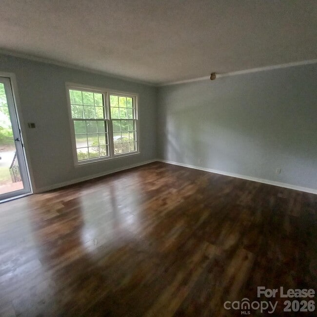 10417 White Pine Rd in Charlotte, NC - Building Photo - Building Photo