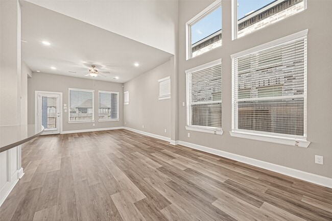 23754 Pullin Market Dr in Richmond, TX - Foto de edificio - Building Photo