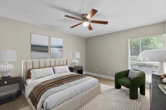 The Landing on Emerald Pointe in Birmingham, AL - Building Photo - Building Photo