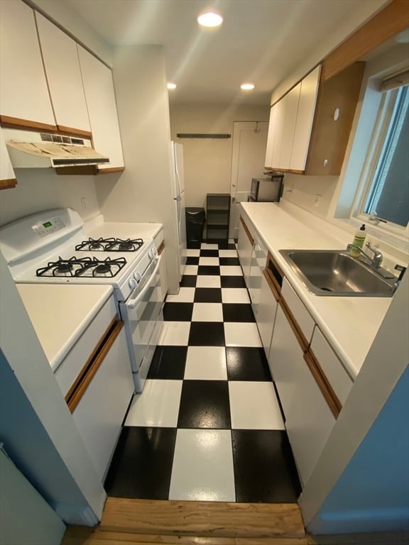 property at 11 Story St