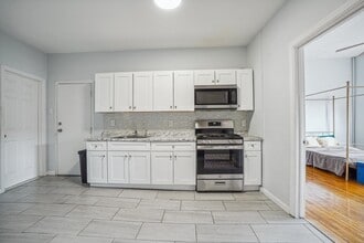 93 Monticello Ave in Jersey City, NJ - Building Photo - Building Photo