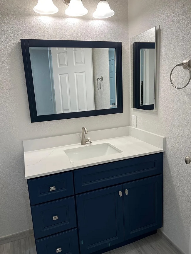 1841 Parkview Green Cir in San Jose, CA - Building Photo - Building Photo