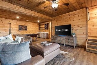 135 Black Gum Ln in Blue Ridge, GA - Building Photo - Building Photo