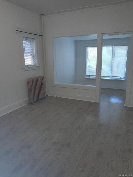 91-52 91st St in Queens, NY - Building Photo