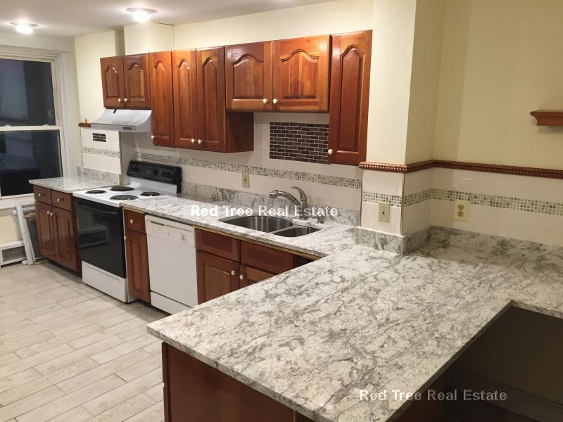 1906 Beacon St, Unit 2 in Brookline, MA - Foto de edificio