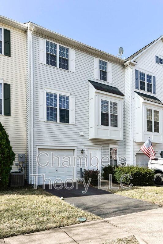 2534 Logan Wood Dr in Herndon, VA - Building Photo - Building Photo