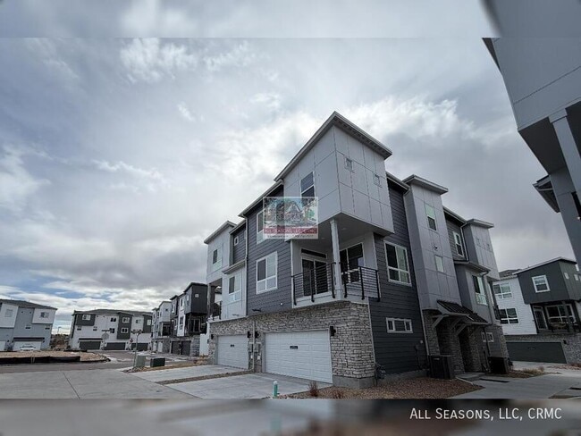 property at 10648 Eulcase Hts