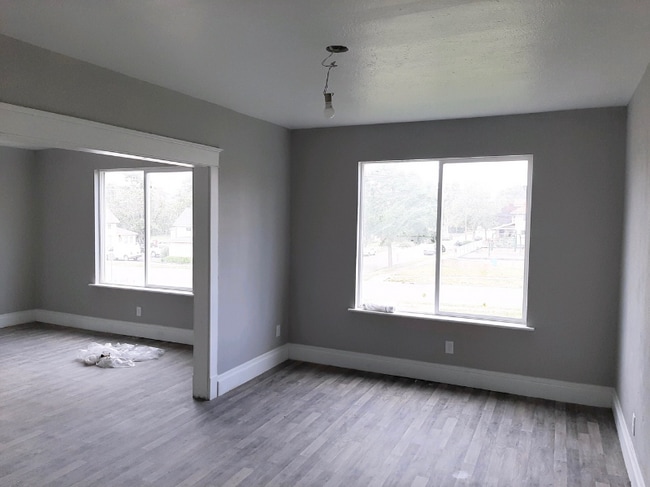 509 W High St in Elkhart, IN - Foto de edificio - Building Photo