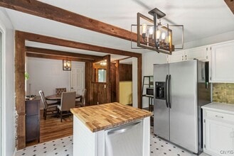 4319 Coye Rd in Jamesville, NY - Building Photo - Building Photo