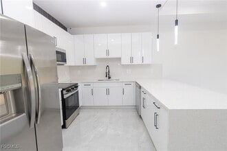 849 Duplex St E in Lehigh Acres, FL - Building Photo - Building Photo