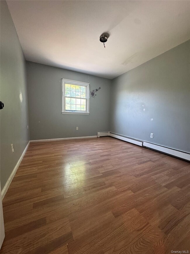 105 N Main St in Monroe, NY - Building Photo - Building Photo