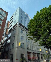 1101 Locust St in Philadelphia, PA - Building Photo