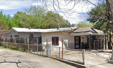 1711 Ceralvo St in San Antonio, TX - Foto de edificio - Building Photo