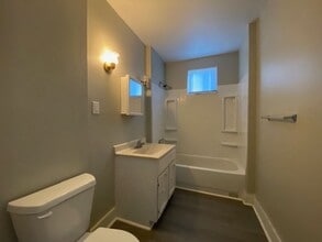 1-904 S Limestone St in Springfield, OH - Building Photo - Building Photo
