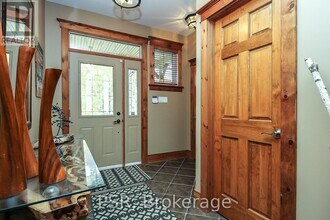 145 Snowbridge Way in Blue Mountains, ON - Building Photo - Building Photo