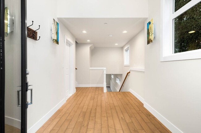 7704 151st Ave NE in Redmond, WA - Building Photo - Building Photo