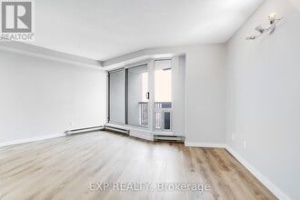 1380 Prince of Wales Dr in Ottawa, ON - Building Photo - Building Photo