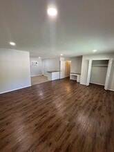 219 Mitchell St in Nacogdoches, TX - Foto de edificio - Building Photo