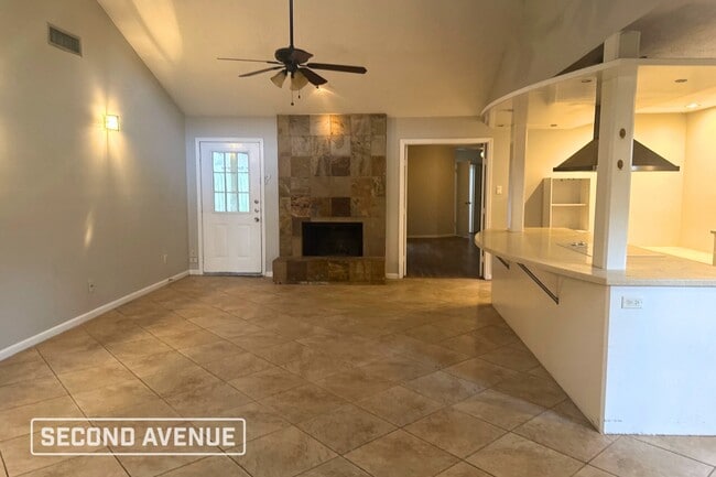 23507 Canyon Lake Dr in Spring, TX - Building Photo - Building Photo