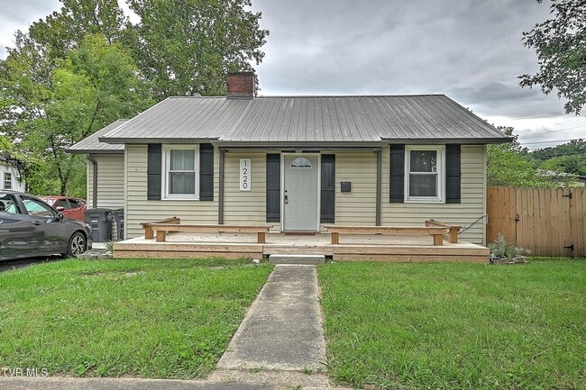 property at 1220 Morningside Cir
