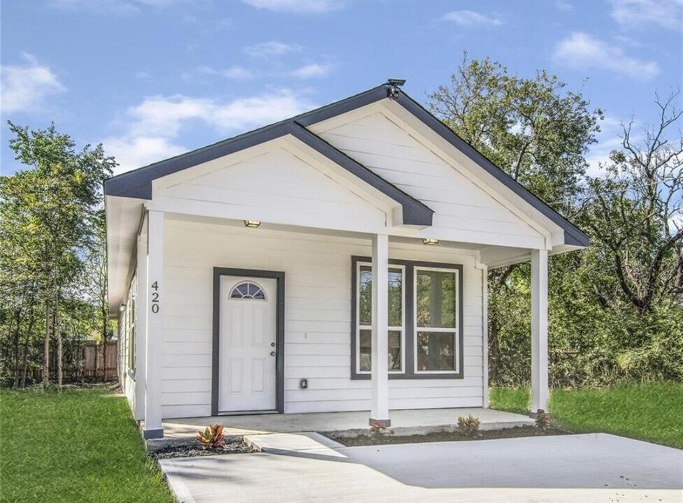 420 Owens St in Houston, TX - Building Photo