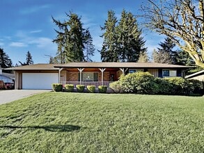 233 S 301st St in Federal Way, WA - Building Photo - Building Photo
