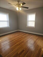 7630 S Jeffery Blvd in Chicago, IL - Building Photo - Building Photo