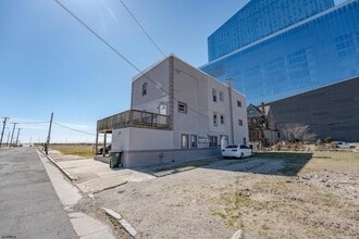 222 S Rhode Island Ave in Atlantic City, NJ - Building Photo - Building Photo