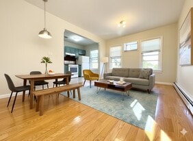 6161 56th St, Unit 2 in Maspeth, NY - Building Photo