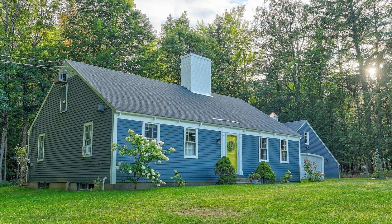 510 Hurricane Mountain Rd in Conway, NH - Building Photo